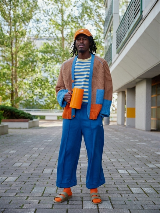 HOOK OUT! af Molla Mills